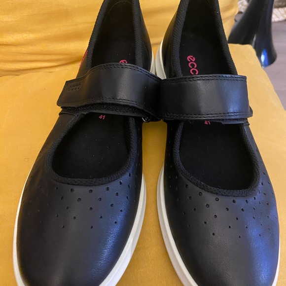 Ecco Brand Mary Jane Sense Sneakers - Picture 2 of 8